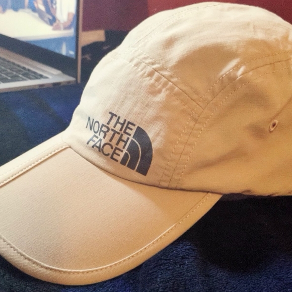 Northface ball cap - Picture 2 of 5